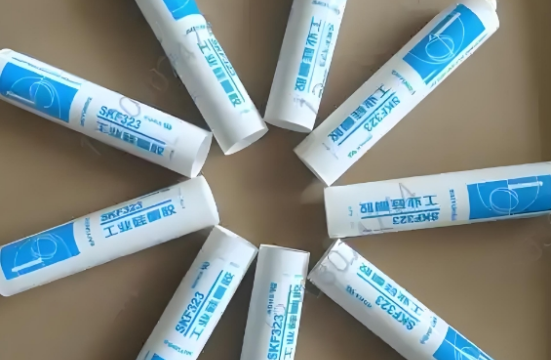 硅酮膠在老舊門窗翻新中的3個關鍵用法，別再浪費錢請師傅了